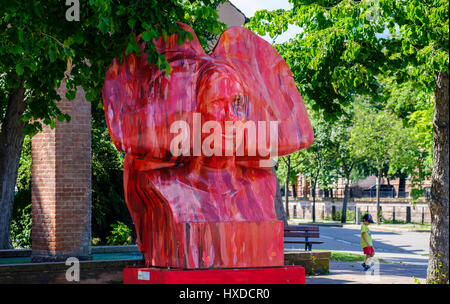 "Poème de l 'Éclat Rouge" Skulptur von Germain Roesz 2007, Street Art, Straßburg, Elsass, Frankreich Stockfoto