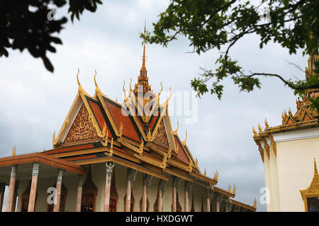 Wat Preah Keo Morokat aka Silber-Pagode aka Tempel des Smaragd-Buddha, Phnom Penh, Kambodscha Stockfoto