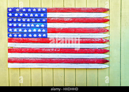 Amerikanische Flagge hergestellt aus Holzplanken Leland, Michigan Stockfoto