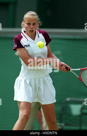 JELENA DOKIC WIMBLEDON 1999 22. Juni 1999 Stockfoto