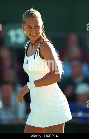 ANNA KOURNIKOVA WIMBLEDON 1999 24. Juni 1999 Stockfoto