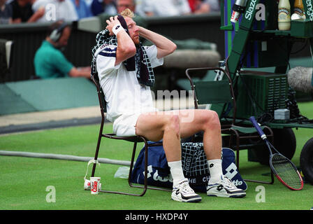 BORIS BECKER WIMBLEDON 1999 30. Juni 1999 Stockfoto