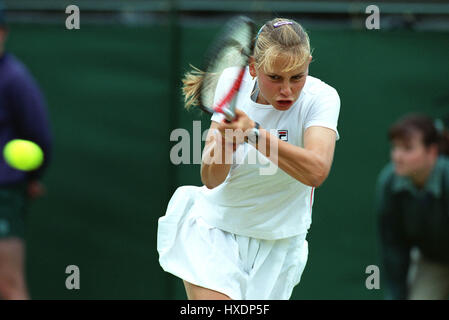 JELENA DOKIC WIMBLEDON 1999 30. Juni 1999 Stockfoto