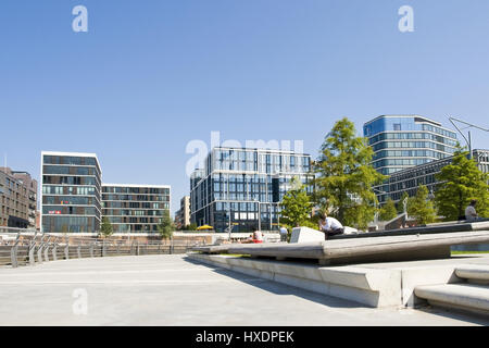 Moderne Architektur in der Marco-Polo-Terrassen in der HafenCity in Hamburg, modisch Architektur an der Marco-Polo-Terrassen in der Hafen-ci Stockfoto