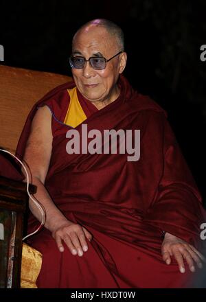 Seine Heiligkeit der Dalai-Lama der 14. Dalai-Lama von TIBET 17. Juni 2012 MANCHESTER ARENA MANCHESTER ENGLAND Stockfoto