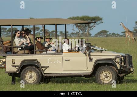 BARBARA BUSH JENNA BUSH HAGER HENRY CHASE HAGER LAURA BUSH & w. Familien-SAFARI IN Tansania Spiel 28. November 2011 T Stockfoto