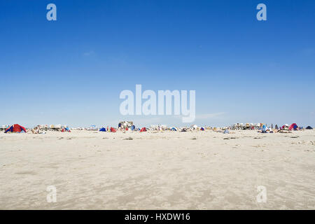 Touristen auf den Strand von Saint Peter-Ording, Touristen bin Strand von St. Peter-Ording Stockfoto