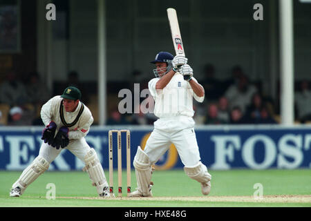 MARK MCLAUGHLIN ENGLAND & MIDDLESEX CCC 16. Juni 1998 Stockfoto