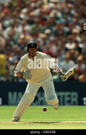 ALISTAIR BROWN ENGLAND & SURREY 27. Mai 1998 Stockfoto