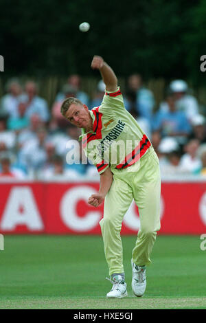 ALAN MULLALLY LEICESTERSHIRE CCC 22. Juli 1993 Stockfoto