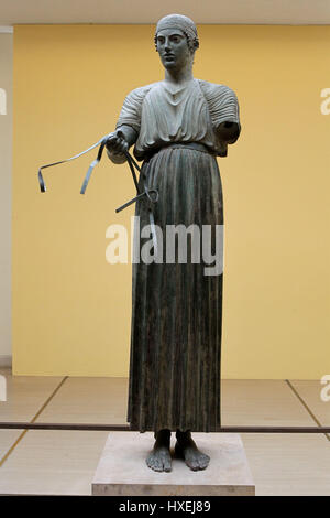 Wagenlenker Statue befindet sich im Museum von Delphi in Griechenland Stockfoto