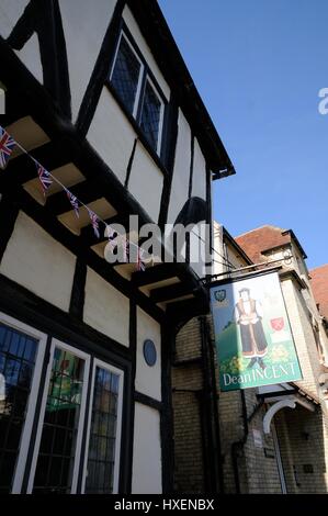 Dean zu entlohnen Haus, High Street, Berkhamsted, Hertfordshire. Dean Incent Haus hat nicht viel geändert, seit es im Jahr 1500 gebaut wurde. Stockfoto