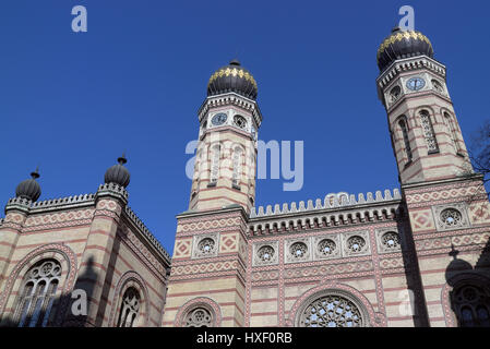 Die Dohány Straße Synagoge ist die größte Synagoge in Europa und eines der größten in der Welt. Es befindet sich im Stadtteil Erzsébetváros in Bud Stockfoto