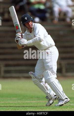 PETER BOWLER SOMERSET CCC SCARBOROUGH ENGLAND 19. Juli 2000 Stockfoto