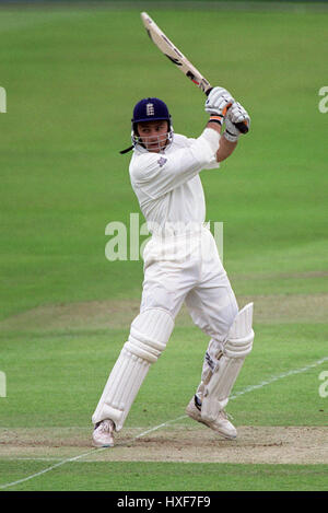 MARK MCLAUGHLIN ENGLAND & MIDDLESEX CCC 31. Mai 2000 Stockfoto