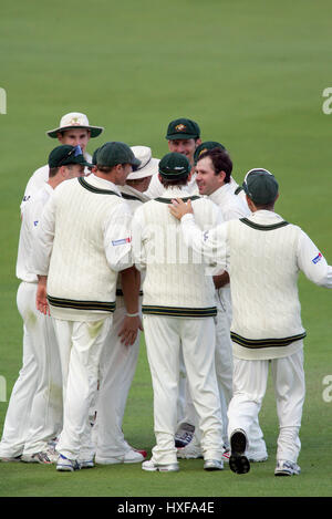 RICKY PONTING nimmt WICKET ENGLAND V Australien TRENT BRIDGE NOTTINHGAM 25. August 2005 Stockfoto