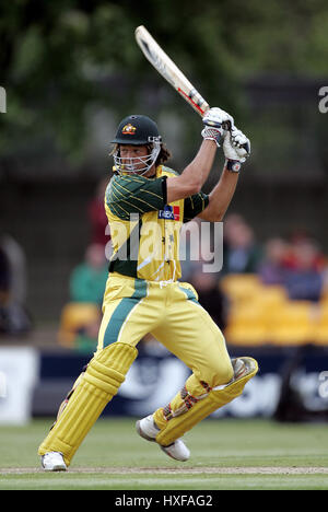 ANDREW SYMONDS Australien GRACE ROAD LEICESTER 11. Juni 2005 Stockfoto