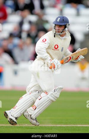 GRAHAM THORPE ENGLAND & SURREY CCC RIVERSIDE CHESTER LE STREET DURHAM 4. Juni 2005 Stockfoto