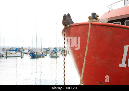 Bogen von einem Fischerboot Stockfoto