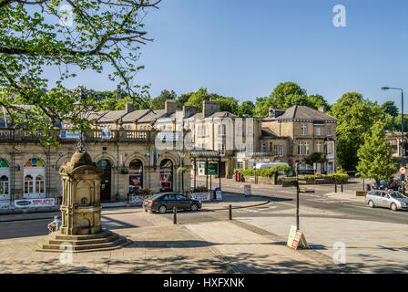 Buxton, ein Kurort in Derbyshire; England. Buxton bezeichnet man auch als das Tor zu den Peak District National Park. Stockfoto