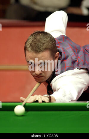 STEPHEN HENDRY Schottland SHEFFIELD SHEFFIELD 30. April 2002 Stockfoto