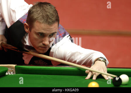 STEPHEN HENDRY Schottland SHEFFIELD SHEFFIELD 30. April 2002 Stockfoto