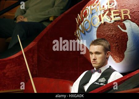 STEPHEN HENDRY Schottland SHEFFIELD SHEFFIELD 30. April 2002 Stockfoto