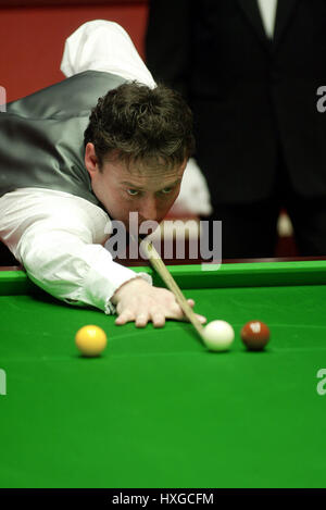 JIMMY WHITE ENGLAND Tiegel SHEFFIELD ENGLAND 22. April 2003 Stockfoto