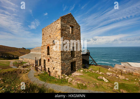 Maschinenhäuser von Levant Tin Mine, Cornwall Stockfoto