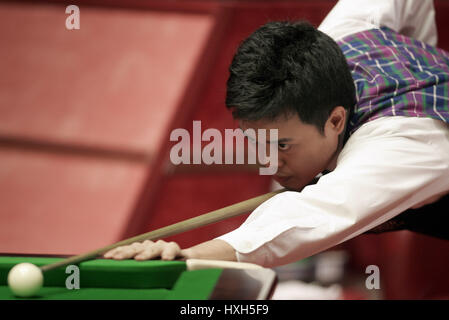 MARCU FU HONG KONG CRUCIBLE THEATRE SHEFFIELD 19. April 2005 Stockfoto