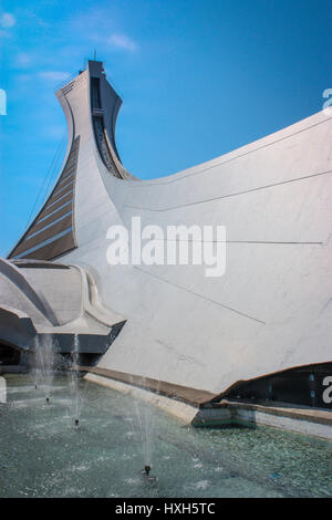 MONTREAL Kanada 08 25 12: Montrealer Olympiastadion Turm, es ist der höchste geneigte Turm der Welt. Stockfoto