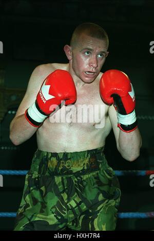 PAUL INGLE FEDERGEWICHT BOXER 30. August 1998 Stockfoto