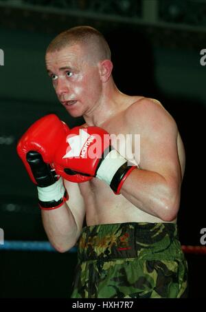 PAUL INGLE FEDERGEWICHT BOXER 30. August 1998 Stockfoto