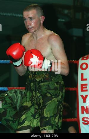 PAUL INGLE FEDERGEWICHT BOXER 30. August 1998 Stockfoto