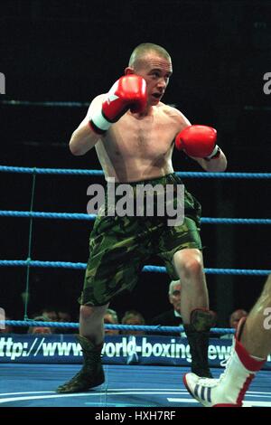 PAUL INGLE FEDERGEWICHT BOXER 30. August 1998 Stockfoto