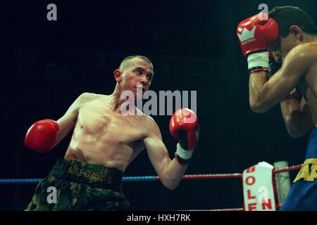 PAUL INGLE FEDERGEWICHT BOXER 30. August 1998 Stockfoto