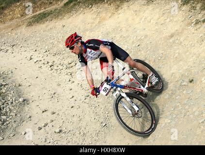 MOUNTAIN BIKER DALBY DARE EVENT DALBY FOREST YORKSHIRE 24. April 2010 Stockfoto