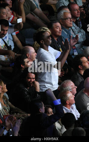 RUSSELL BRAND SEAN P DIDDY CO PACQUIAO V HATTON LAS VEGAS Nevada USA 2. Mai 2009 Stockfoto