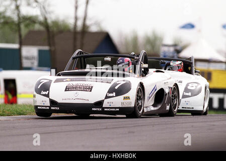 SIMON HILL OWEN MILDENHALL. RENAULT SPORT SPIDER 13. April 1999 Stockfoto