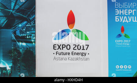 Banner und Logo der Expo 2017 In Astana Stockfoto