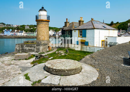 Der alte Leuchtturm am Hafen von Portpatrick, Dumfries and Galloway, Schottland, Großbritannien Stockfoto