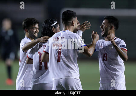 Manila, Philippinen. 28. März 2017. Spieler von den Philippinen feiern scoring während der AFC Asian Cup UAE 2019 Qualifikation Final Runde Gruppe F-Partie zwischen den Philippinen und Nepal im Rizal Memorial Stadium in Manila, Philippinen, 28. März 2017. Die Philippinen gewann 4: 1. Bildnachweis: Rouelle Umali/Xinhua/Alamy Live-Nachrichten Stockfoto