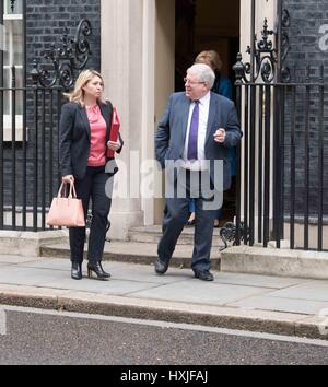 London, UK. 29. März 2017. Brexit Kabinettssitzung Karen Bradley Culture Secretary verlässt die Austritt Schranksitzungen Credit: Ian Davidson/Alamy Live News Stockfoto