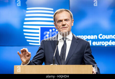 Brüssel, Belgien. 29. März 2017. Donald Tusk, der Präsident des Europäischen Rates hält eine Pressekonferenz am Sitz des Europäischen Rates in Brüssel auf 29.03.2017 britische Premierminister Theresa kann unterzeichnet offizielle Kündigungsfrist nach Art. 50 des Lissabon behandeln die Austritt von Wiktor Dabkowski beginnt | Nutzung weltweit Credit: Dpa/Alamy Live-Nachrichten Stockfoto