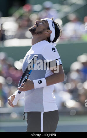 Miami, FL, USA. 29. März 2017.  Fabio Fognini (ITA) feiert hier Niederlagen Kei Nishikori (JPN) 64, 62 in der 2017 Miami Open Tennis Spiel am 28. März 2017, das Tennis-Center im Crandon Park in Key Biscayne, FL. Credit: Andrew Patron/Zuma Draht Credit: Andrew Patron/ZUMA Draht/Alamy Live News Stockfoto