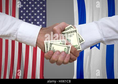 100-Dollar-Rechnungen Handshake mit USA und israelische Fahnen Hintergrund. Stockfoto