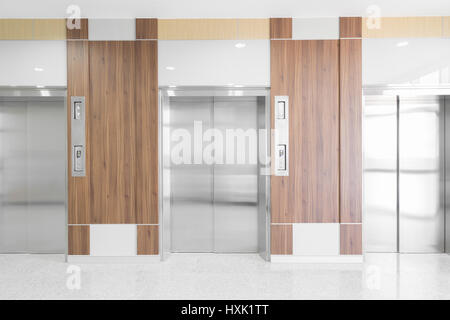 Aufzug im Krankenhaus Stockfoto