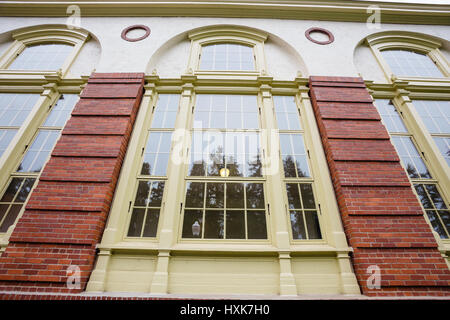 Berühmte Gerlinger Hall Gebäude auf dem Campus der University of Oregon in Eugene Oregon. Stockfoto