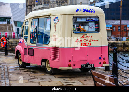 Herr Whippy Eiswagen am Albert Dock-Liverpool Stockfoto