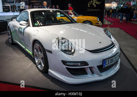 Ein Elektro-Sportwagen eRuf Modell A (basierend auf Porsche 911), 2011. Europas größte Oldtimer-Messe "RETRO CLASSICS" Stockfoto